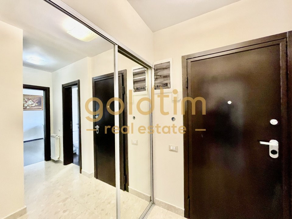 VILA INDIVIDUALA/ SPATII GENEROASE/ PARCARI/ CURTE MATURA