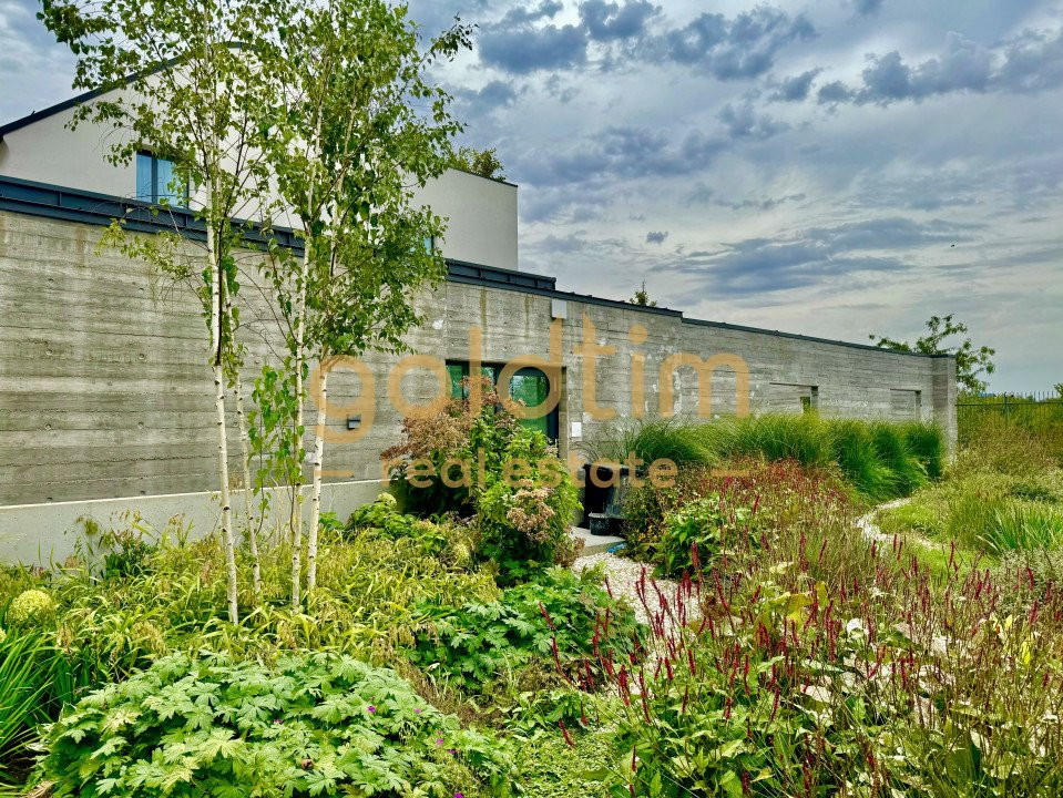 NOU/ SUPERB/ LUMINOS/ SPATII DEPOZITARE