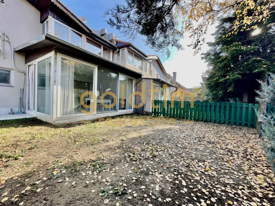 JOLLIE VILLE/ GARAJ/ APROAPE DE CAMBRIDGE