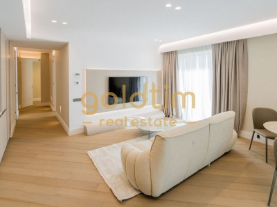 APARTAMENT LUX/COMPLET MOBILAT/UTILATPARCARE SUBTERANA/TERASE