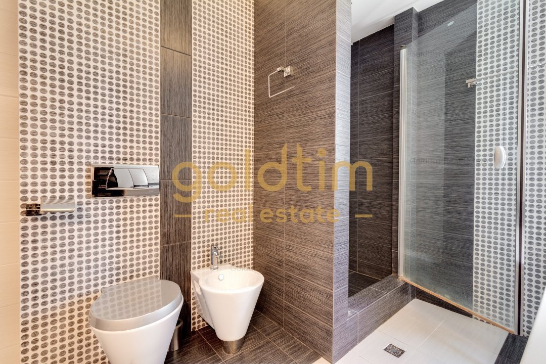 VILA MODERNA/DESCHIDERE LA LAC 25 M/CURTE 4000MP/PISCINA EXTERIOARA/SNAGOV
