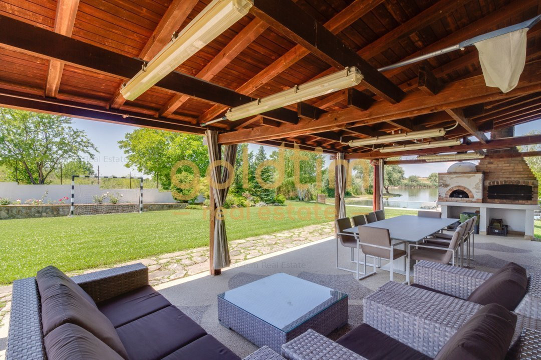 VILA MODERNA/DESCHIDERE LA LAC 25 M/CURTE 4000MP/PISCINA EXTERIOARA/SNAGOV