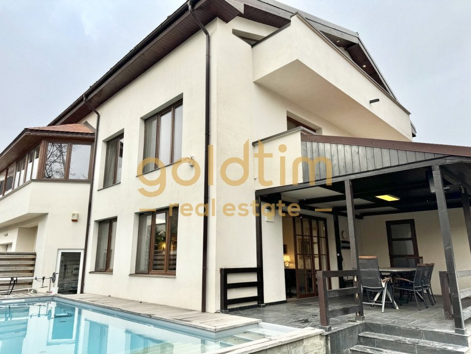 VILA 8 CAMERE/PISCINA INCALZITA/CURTE/GARAJ/IANCU NICOLAE