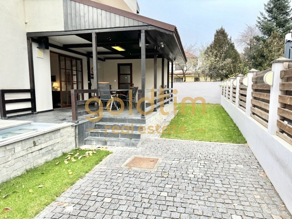 VILA 8 CAMERE/PISCINA INCALZITA/CURTE/GARAJ/IANCU NICOLAE
