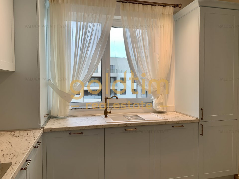 NEW/LUXURY DRSIGN/FIRST RENT/ PARKING