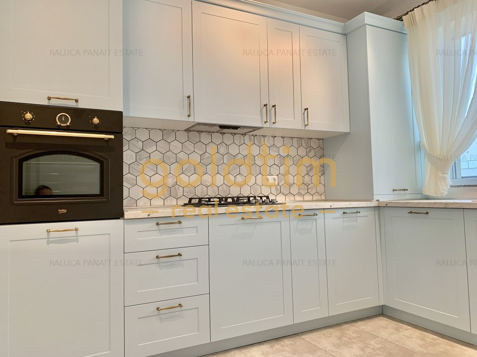 NEW/LUXURY DRSIGN/FIRST RENT/ PARKING