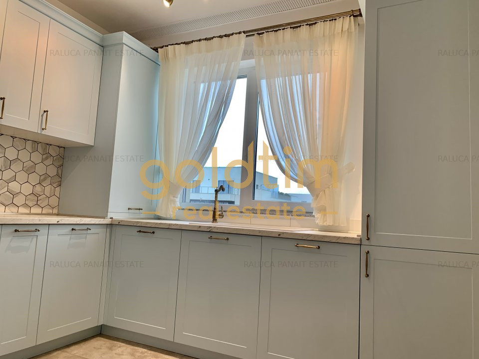 NEW/LUXURY DRSIGN/FIRST RENT/ PARKING