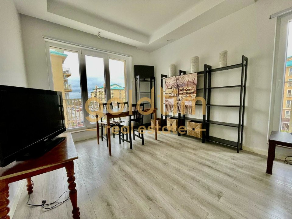 COSMOPOLIS/PARTIAL MOBILATA/ NOU 