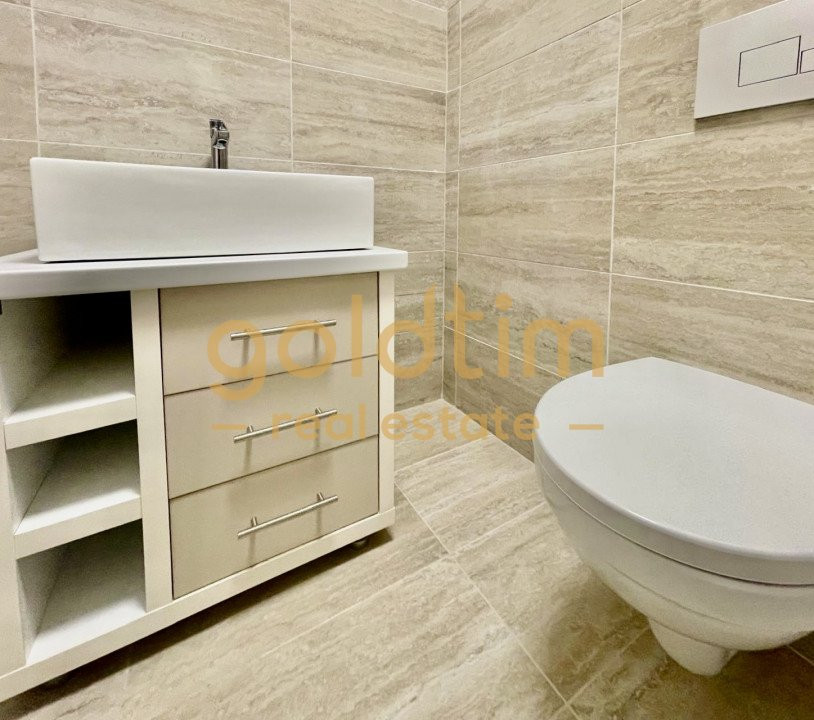 COSMOPOLIS/PARTIAL MOBILATA/ NOU 