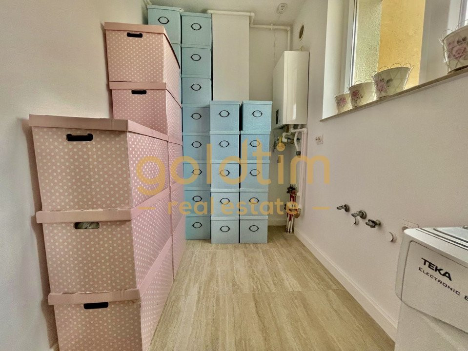 COSMOPOLIS/PARTIAL MOBILATA/ NOU 