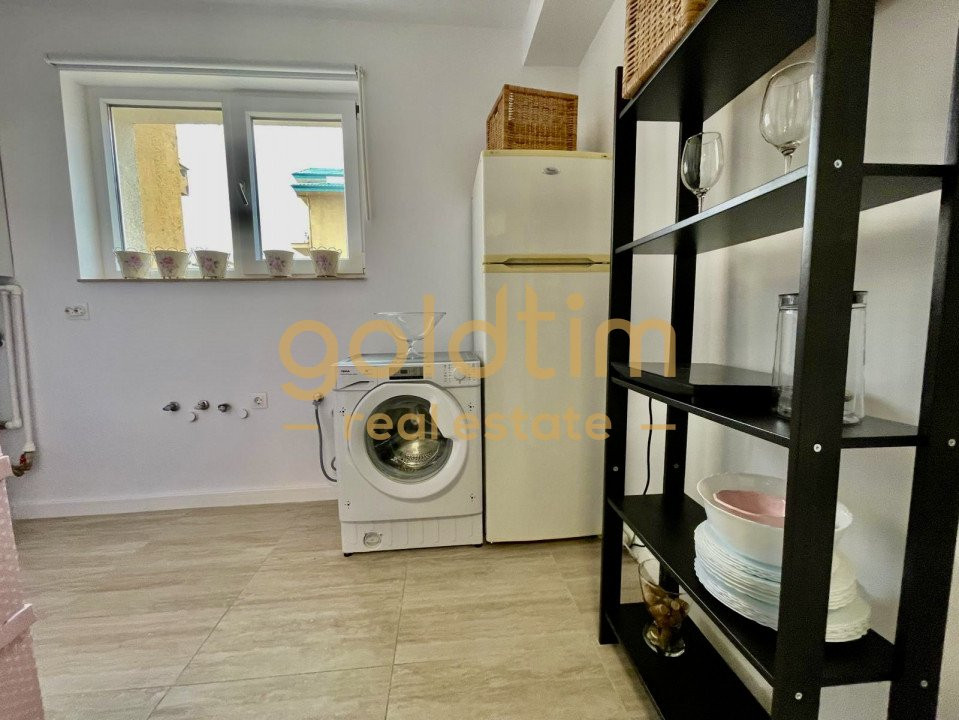 COSMOPOLIS/PARTIAL MOBILATA/ NOU 