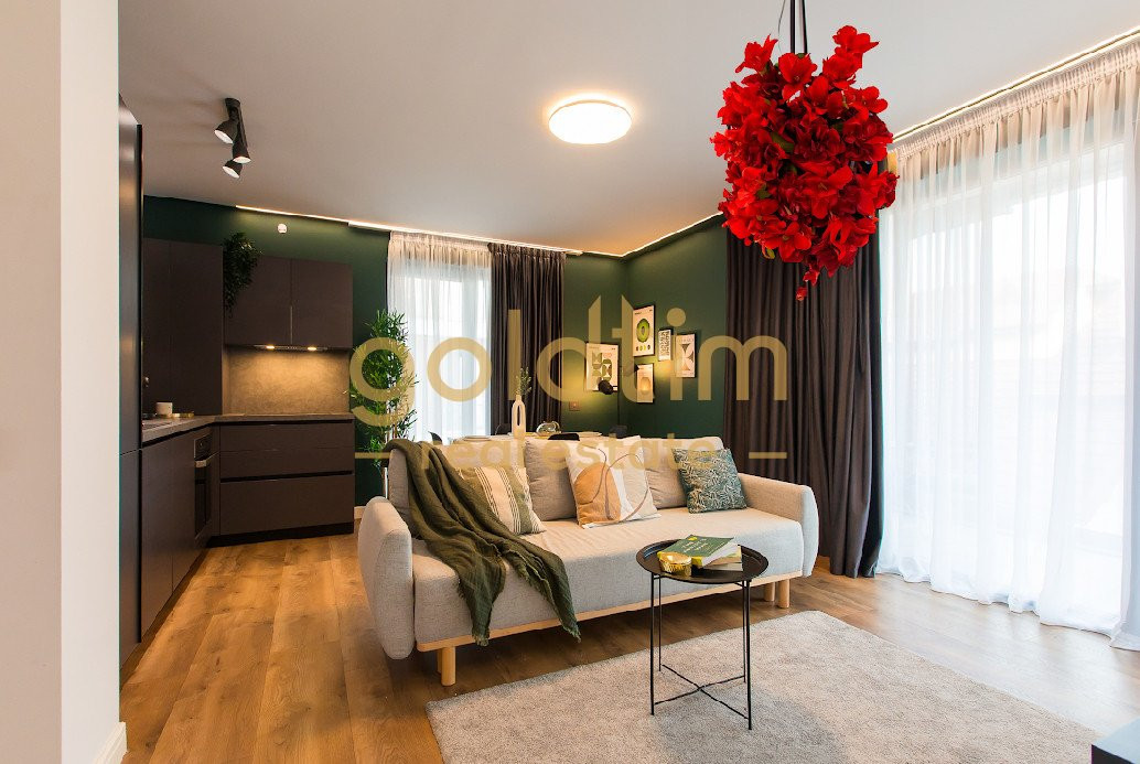 APARTAMENT LUX/COMPLET MOBILAT SI UTILAT/GATA DE MUTAT/IANCU NICOLAE