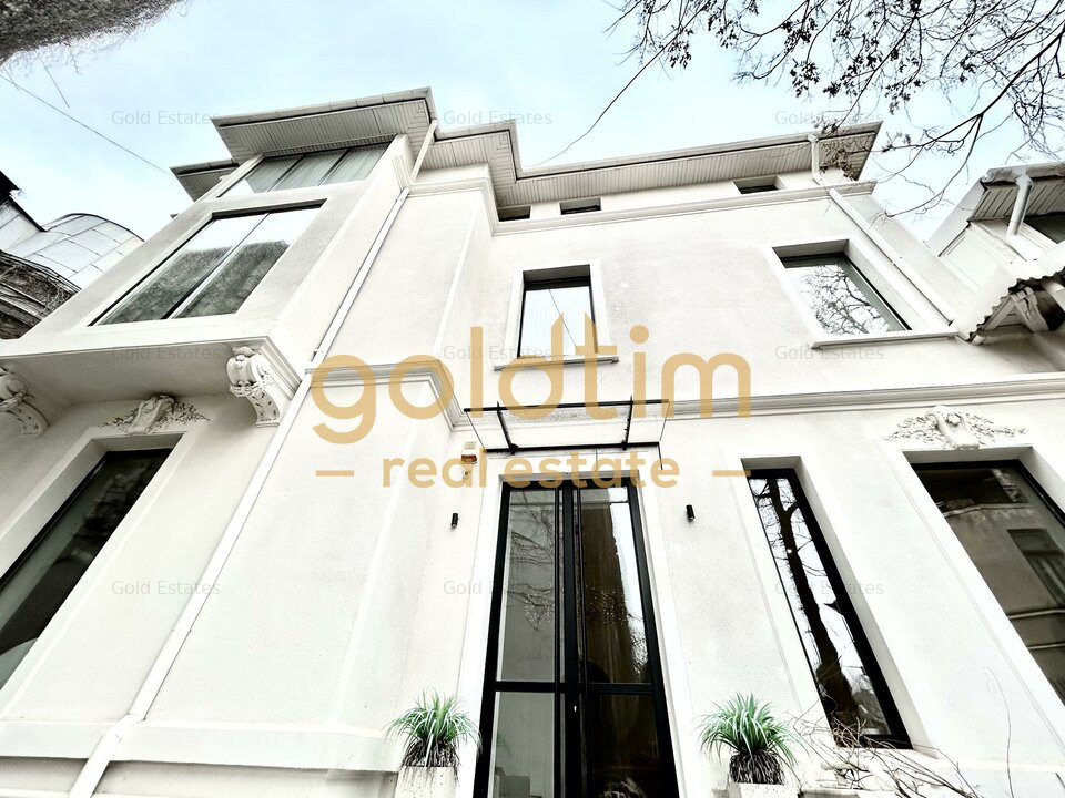 VILA STIL ECLECTIC SUPERBISIMA/RENOVATA/FINISJAE SI DOTARI PREMIUM/ARMENEASCA