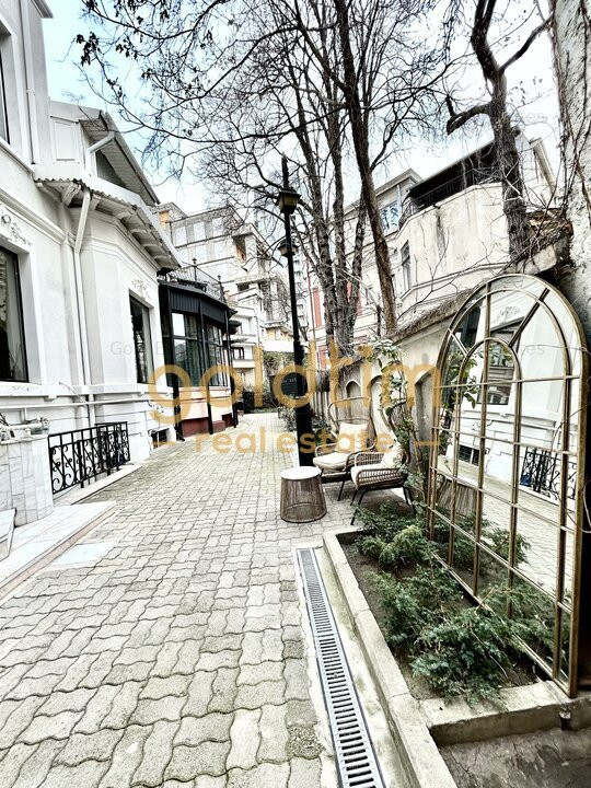 VILA STIL ECLECTIC SUPERBISIMA/RENOVATA/FINISJAE SI DOTARI PREMIUM/ARMENEASCA