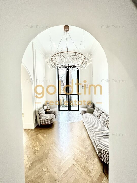 VILA STIL ECLECTIC SUPERBISIMA/RENOVATA/FINISJAE SI DOTARI PREMIUM/ARMENEASCA