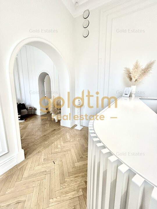 VILA STIL ECLECTIC SUPERBISIMA/RENOVATA/FINISJAE SI DOTARI PREMIUM/ARMENEASCA