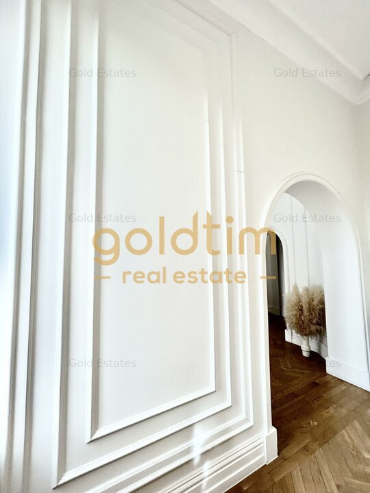 VILA STIL ECLECTIC SUPERBISIMA/RENOVATA/FINISJAE SI DOTARI PREMIUM/ARMENEASCA