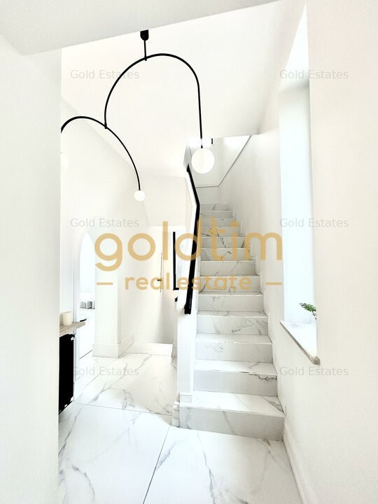 VILA STIL ECLECTIC SUPERBISIMA/RENOVATA/FINISJAE SI DOTARI PREMIUM/ARMENEASCA