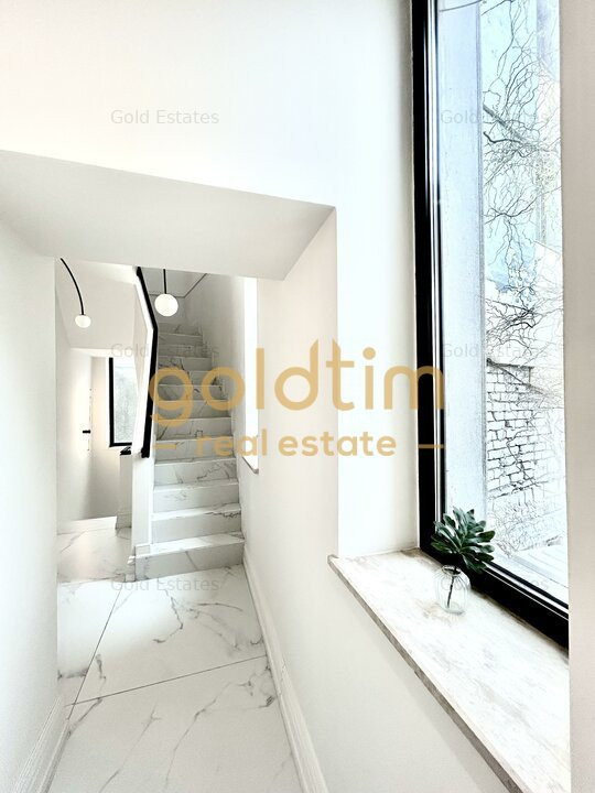 VILA STIL ECLECTIC SUPERBISIMA/RENOVATA/FINISJAE SI DOTARI PREMIUM/ARMENEASCA