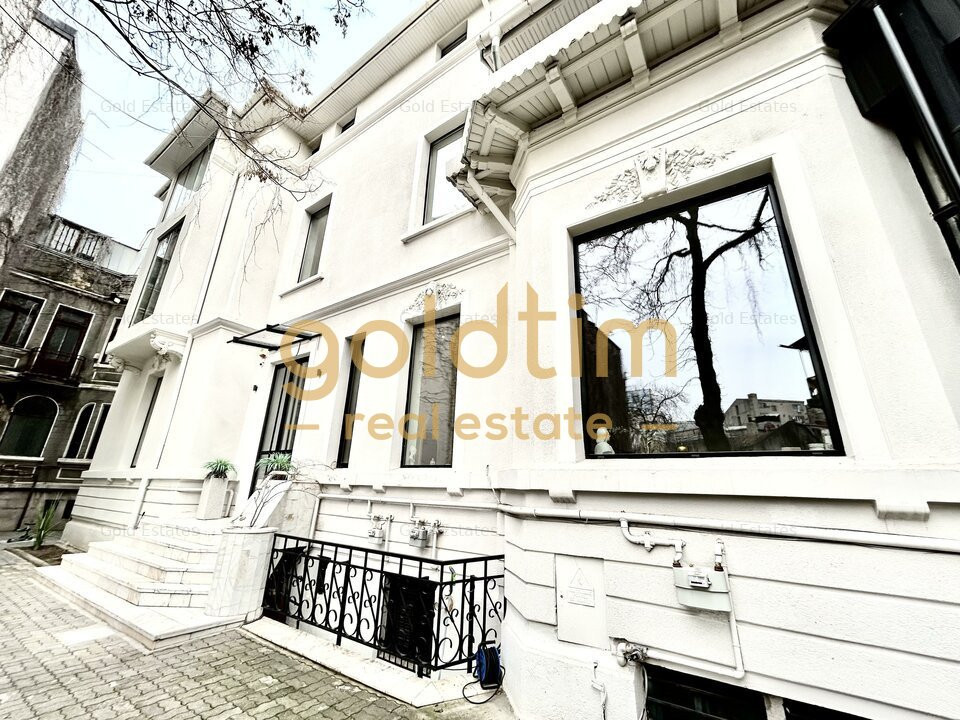 VILA STIL ECLECTIC SUPERBISIMA/RENOVATA/FINISJAE SI DOTARI PREMIUM/ARMENEASCA