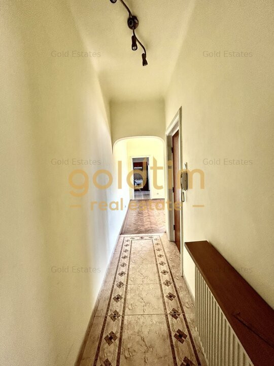 VILA INTERBELICA RENOVATA/TEREN 520MP/GARAJ/MARRIOTT-PALATUL  PARLAMENTULUI