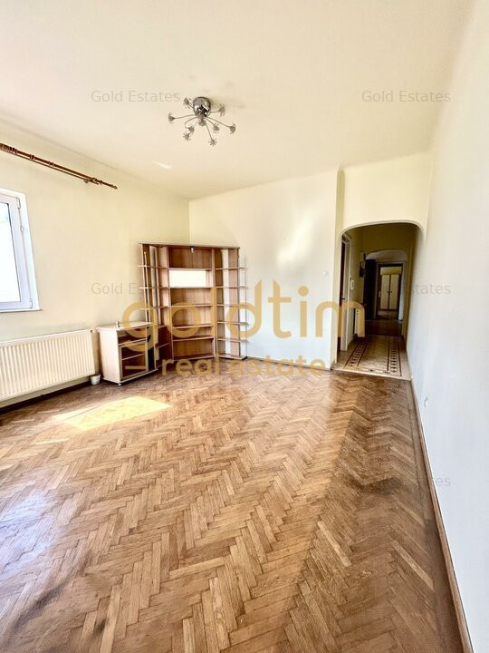 VILA INTERBELICA RENOVATA/TEREN 520MP/GARAJ/MARRIOTT-PALATUL  PARLAMENTULUI