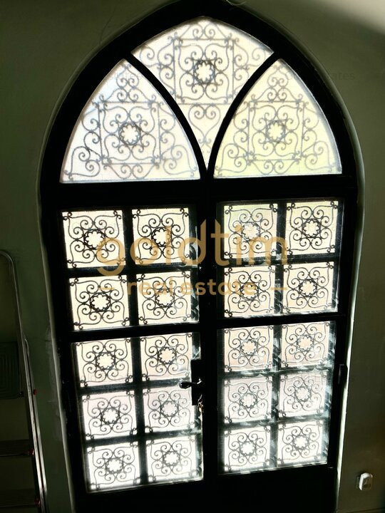 VILA INTERBELICA RENOVATA/TEREN 520MP/GARAJ/MARRIOTT-PALATUL  PARLAMENTULUI