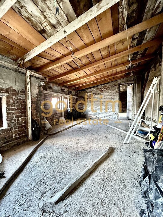 VILA INTERBELICA RENOVATA/TEREN 520MP/GARAJ/MARRIOTT-PALATUL  PARLAMENTULUI