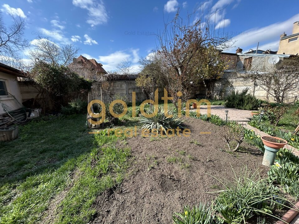 VILA INTERBELICA RENOVATA/TEREN 520MP/GARAJ/MARRIOTT-PALATUL  PARLAMENTULUI