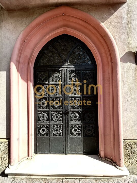 VILA INTERBELICA RENOVATA/TEREN 520MP/GARAJ/MARRIOTT-PALATUL  PARLAMENTULUI