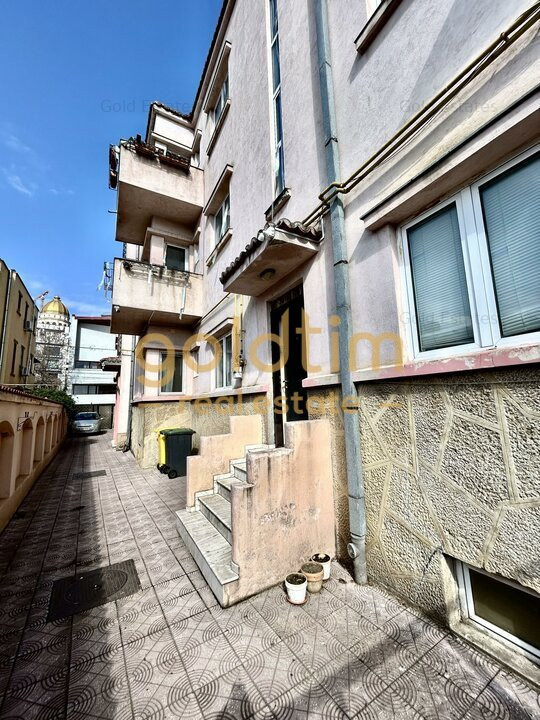 VILA INTERBELICA RENOVATA/TEREN 520MP/GARAJ/MARRIOTT-PALATUL  PARLAMENTULUI