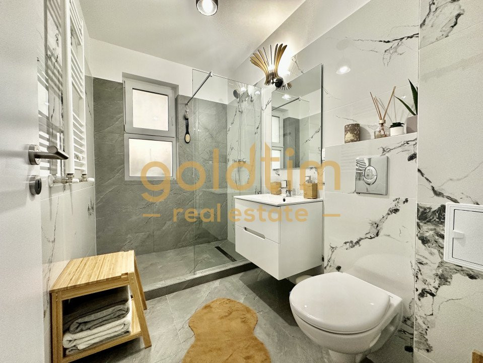 STUDIO SUPERB/CURTE/PARCARE INCLUSA /TERASA GENEROASA