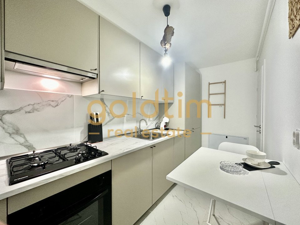 STUDIO SUPERB/CURTE/PARCARE INCLUSA /TERASA GENEROASA