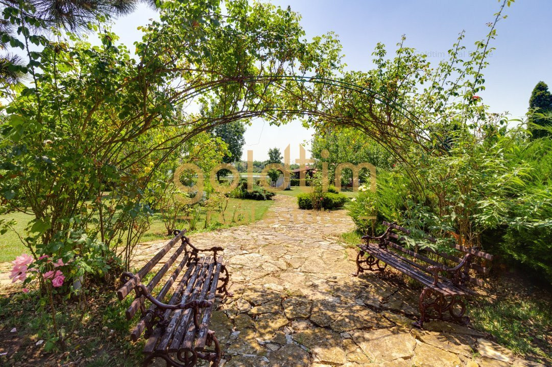 VILA INDIVIDUALA CU DESCHIDERE LA LAC/PISCINA/CURTE 4000MP/TEREN TENIS/IZVORANI