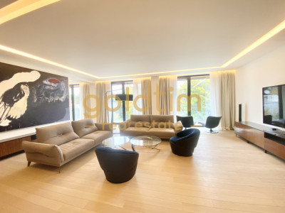 APARTAMENT IMPRESIONANT/EXCLUSIVIST/COMPLEX BOUTIQUE/CAMERA PERSONAL/KISELEFF