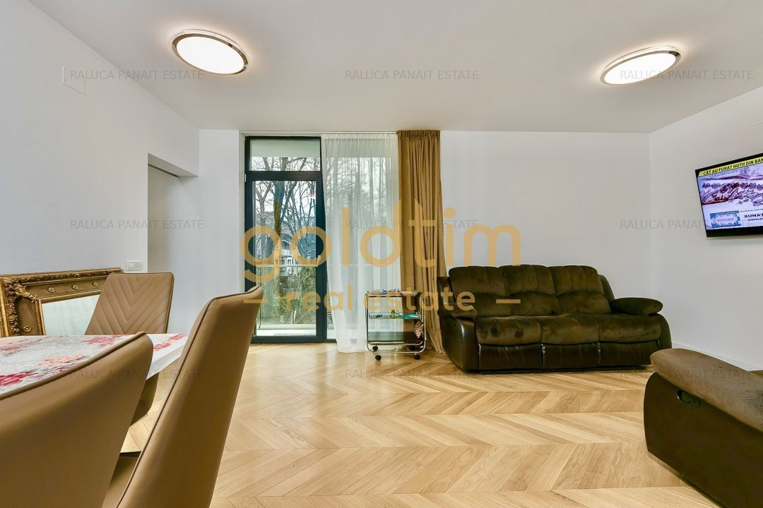 NEW//FIRST RENT//PARKING/PARK VIEW