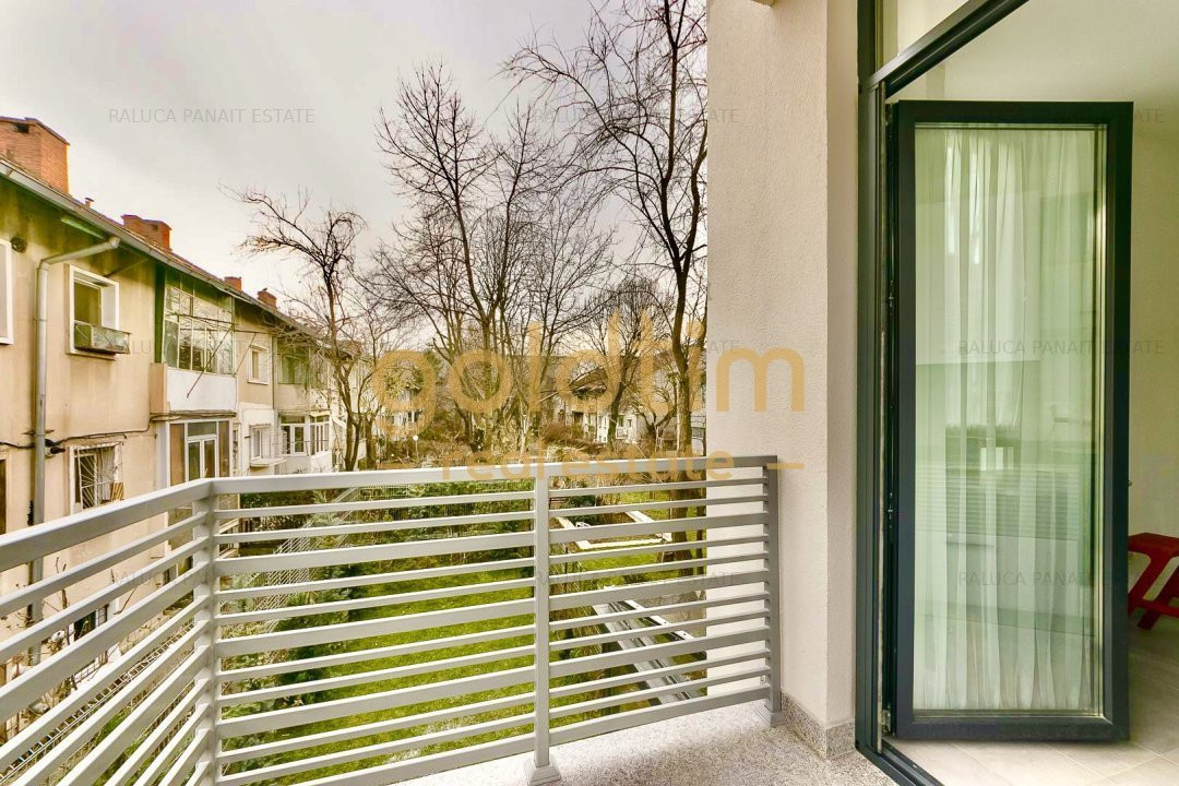 NEW//FIRST RENT//PARKING/PARK VIEW