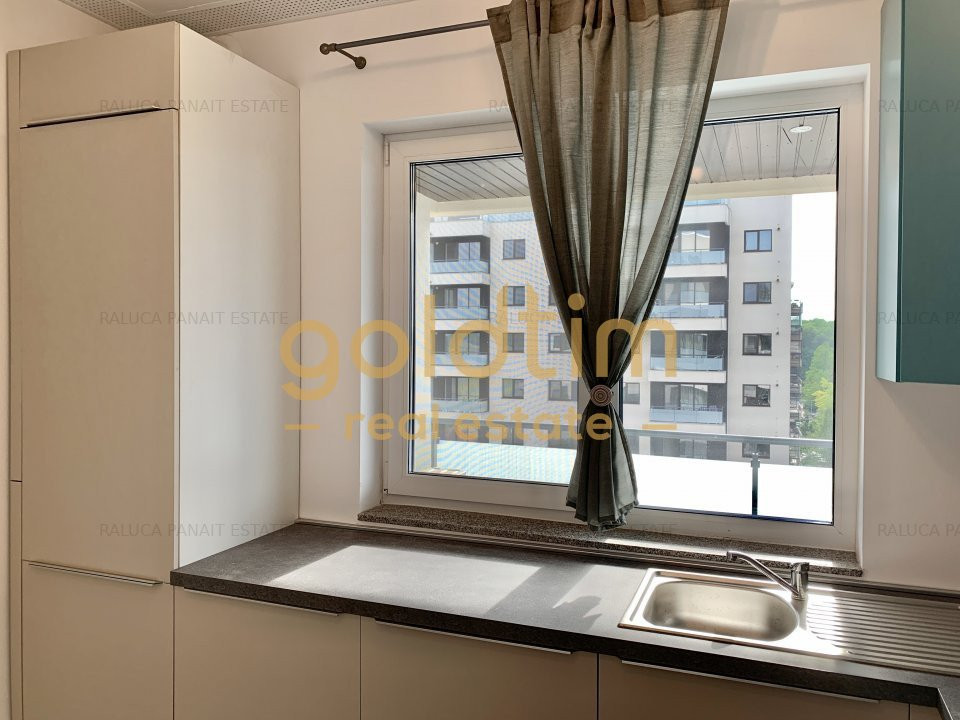 NEW/ FIRST RENT/ PARKING