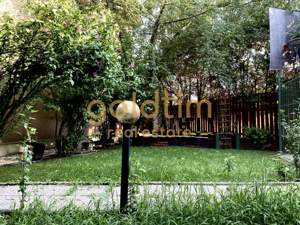 VILA IMPRESIONANTA 8 CAMERE/TEREN 383MP/SEMINEU/JANDARMERIEI-PADUREA BANEASA