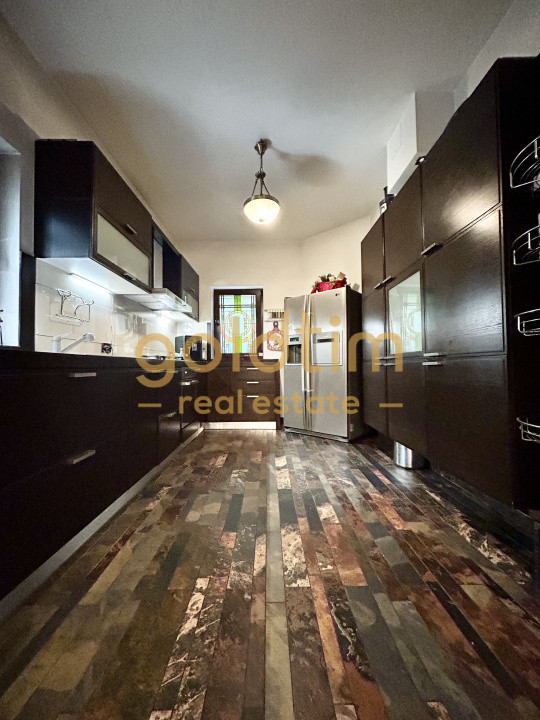 VILA IMPRESIONANTA 8 CAMERE/TEREN 383MP/SEMINEU/JANDARMERIEI-PADUREA BANEASA