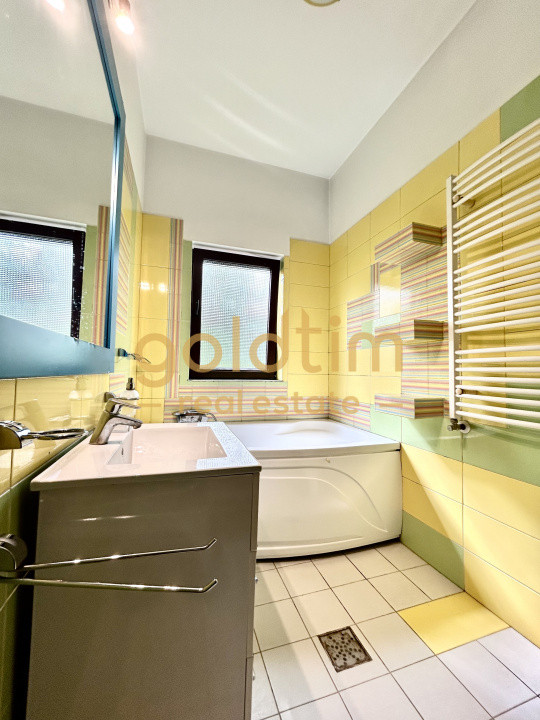 VILA IMPRESIONANTA 8 CAMERE/TEREN 383MP/SEMINEU/JANDARMERIEI-PADUREA BANEASA