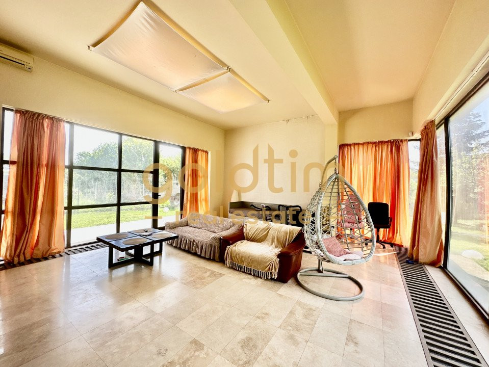 LAGUNA ALBASTRA/SPATII GENEROASE/ZONA LINIȘTITĂ/VILA INDIVIDUALA 