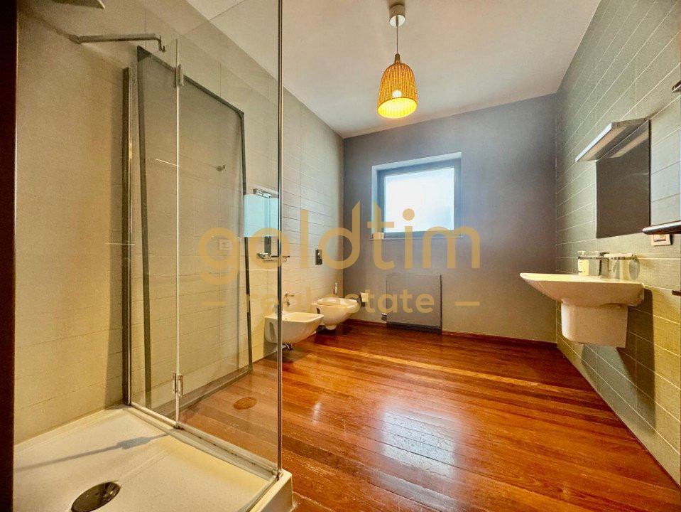 VILA INDIVIDUALA/MINIMALISTA/ANSAMBLU SECURIZAT/PISCINA/PRETABIL BIROURI