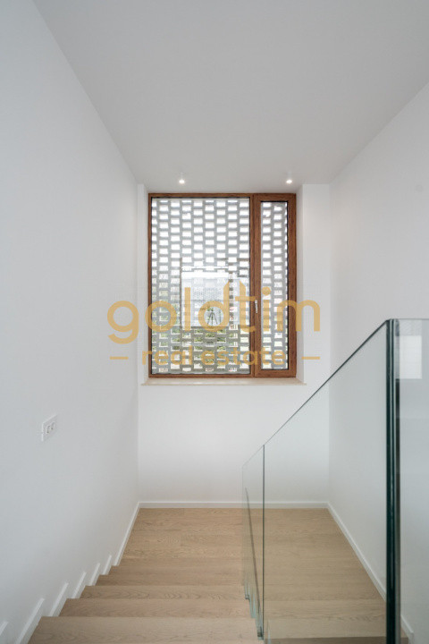 IANCU NICOLAE/VILA INDIVIDUALA SUPERBA/PIPERA/TERASA CIRCULABILA