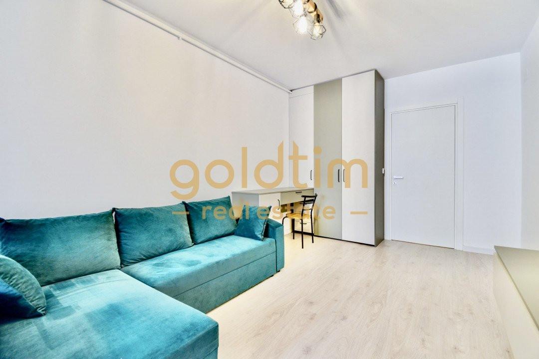 STUDIO SUPERB/ROND OMV/PIPERA 