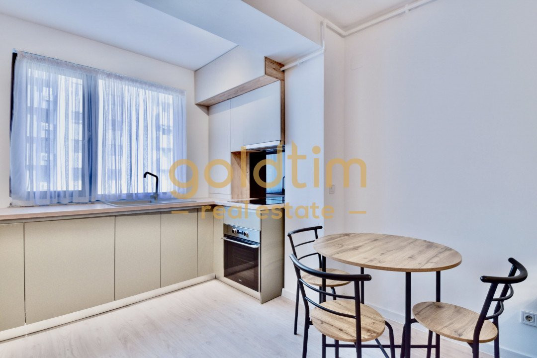 STUDIO SUPERB/ROND OMV/PIPERA 