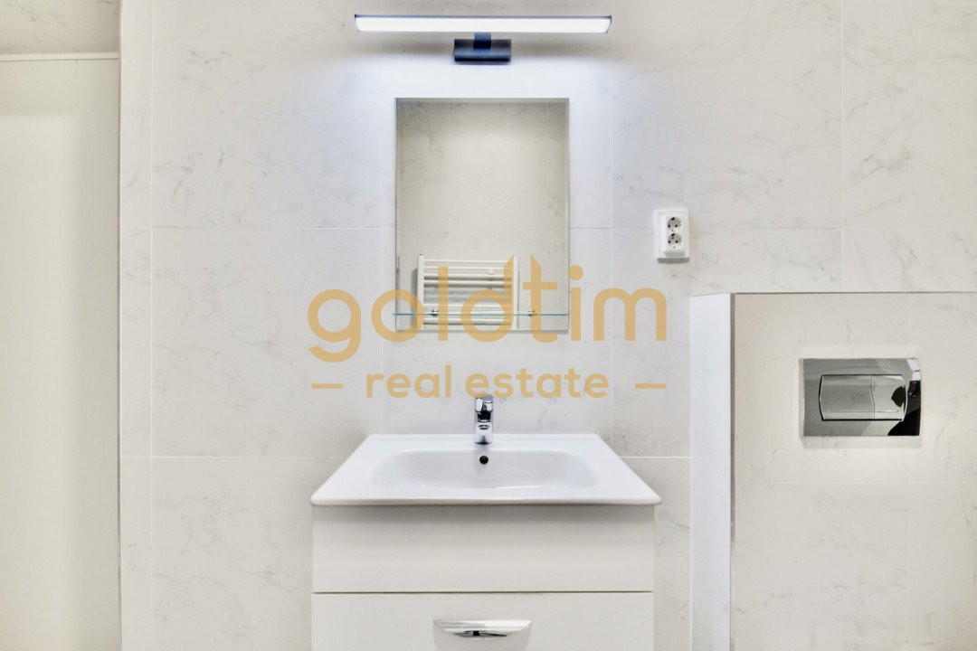 STUDIO SUPERB/ROND OMV/PIPERA 