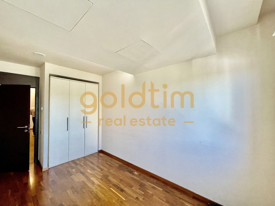 APARTAMENT PENTHOUSE/ ANSAMBLU CU PISCINA/PARCARE SUBTERANA