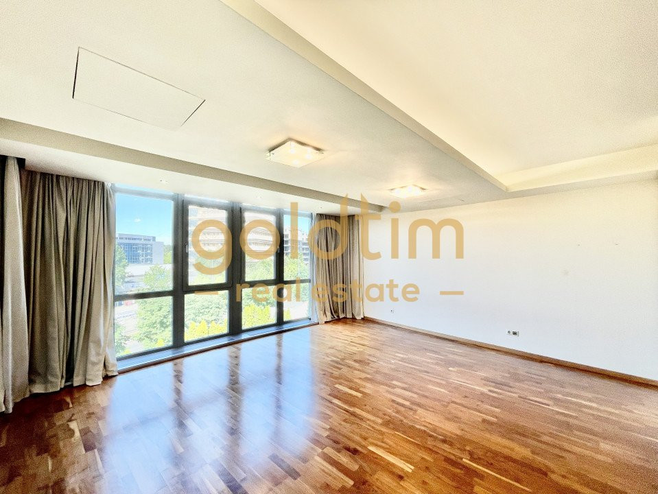 APARTAMENT PENTHOUSE/ ANSAMBLU CU PISCINA/PARCARE SUBTERANA