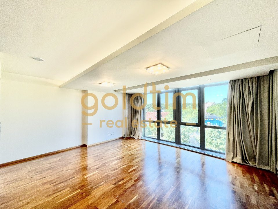 APARTAMENT PENTHOUSE/ ANSAMBLU CU PISCINA/PARCARE SUBTERANA